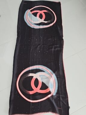 Chic Black and Coral Logo Silk-feel Scarf